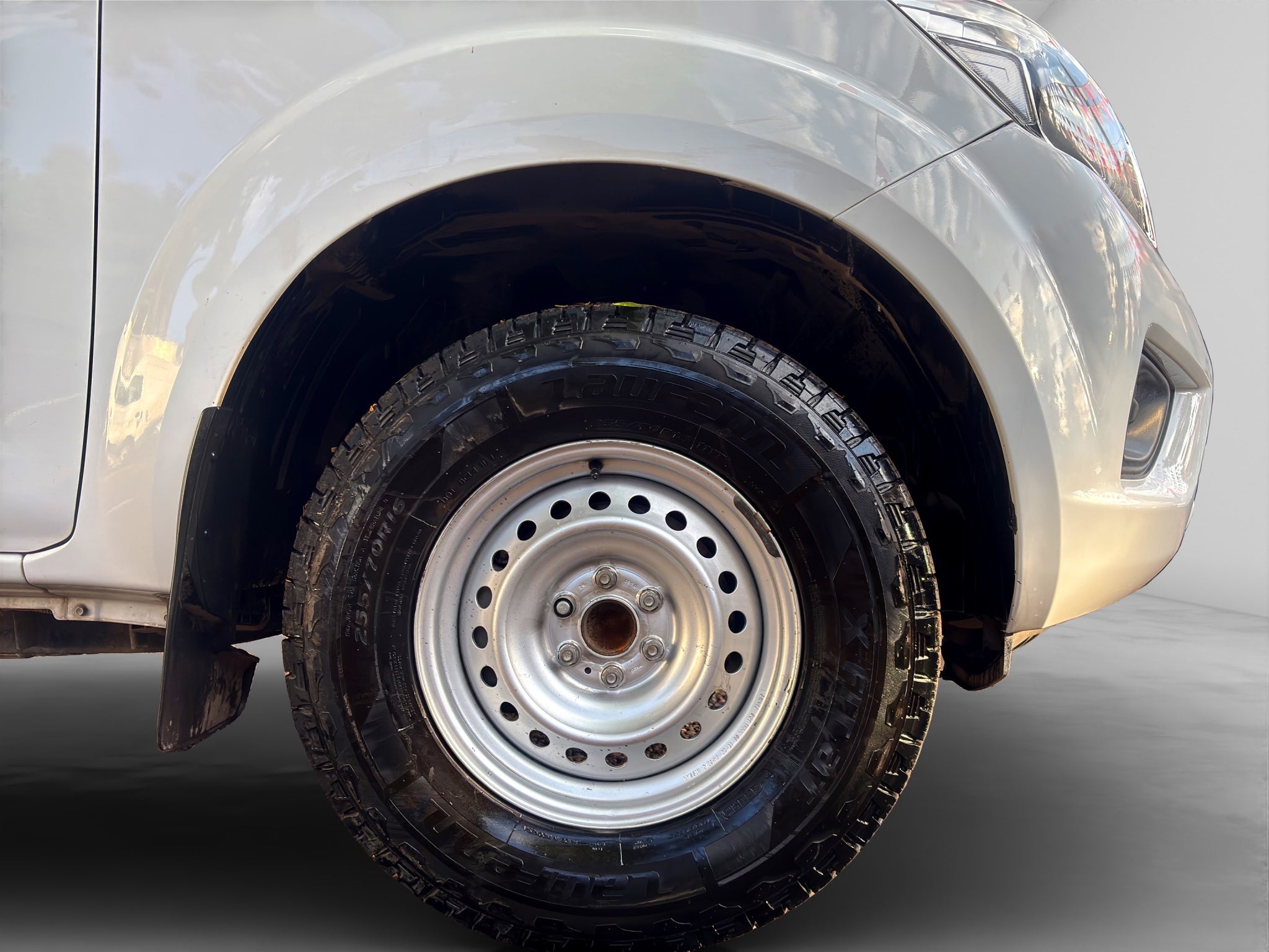 2020 Nissan NP300 FRONTIER 4 PTS XE L4 25L TM6 AAC VE R-16