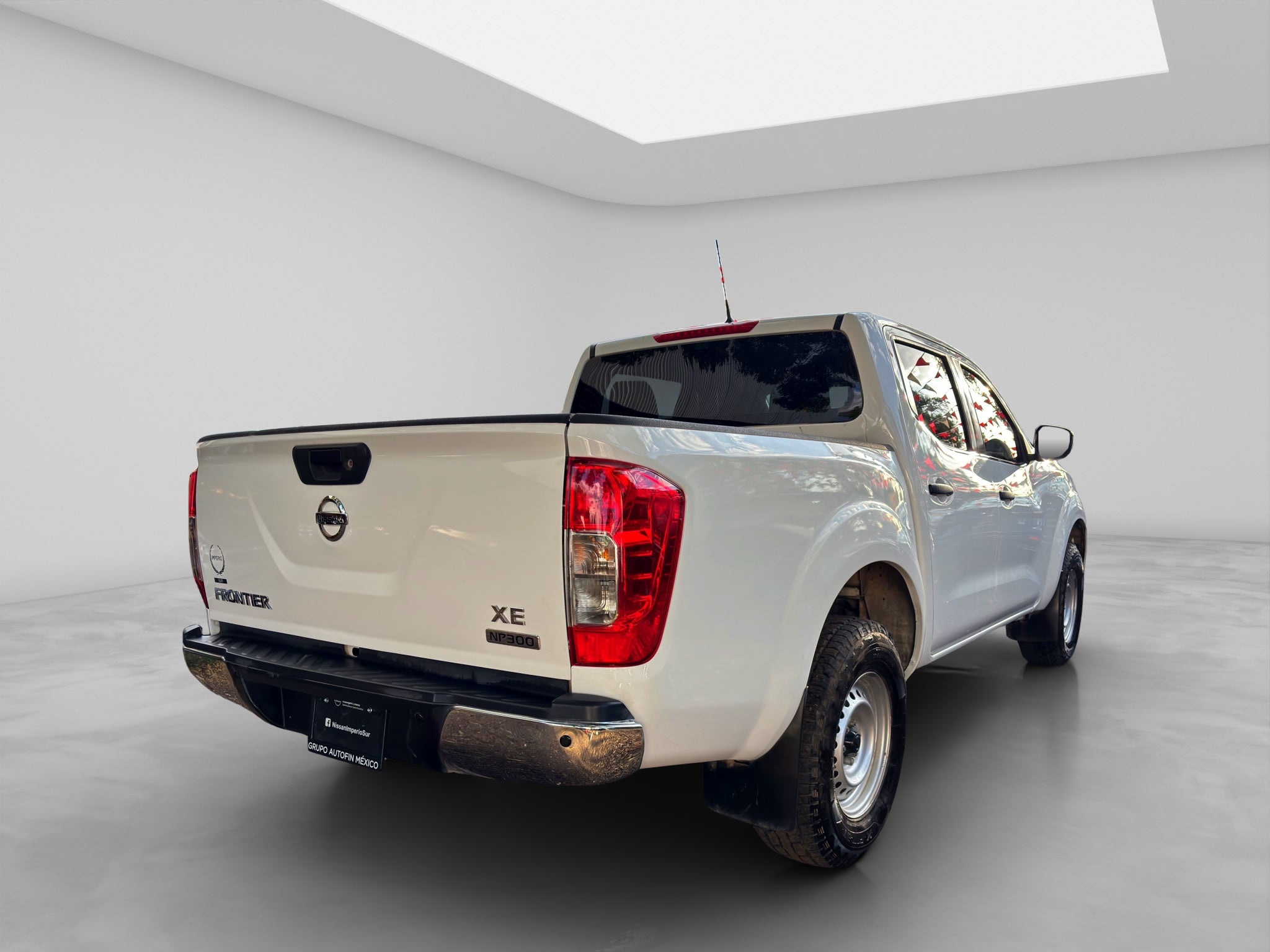 2020 Nissan NP300 FRONTIER 4 PTS XE L4 25L TM6 AAC VE R-16