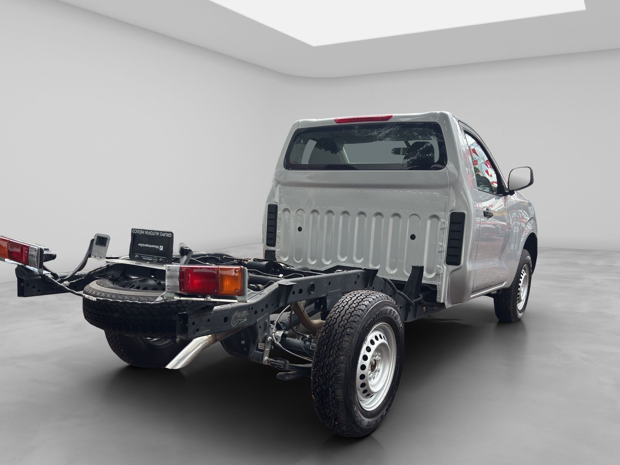 2024 Nissan NP300 CHASIS CABINA 2P L42.5 MAN AA
