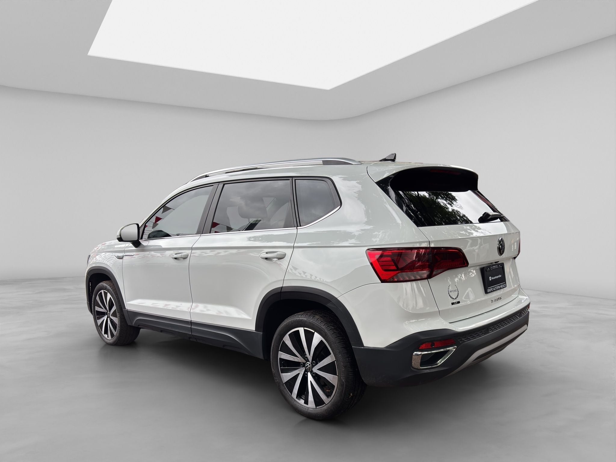 2023 Volkswagen TAOS 5 PTS COMFORTLINE 14L TA PIEL F LED RA-18