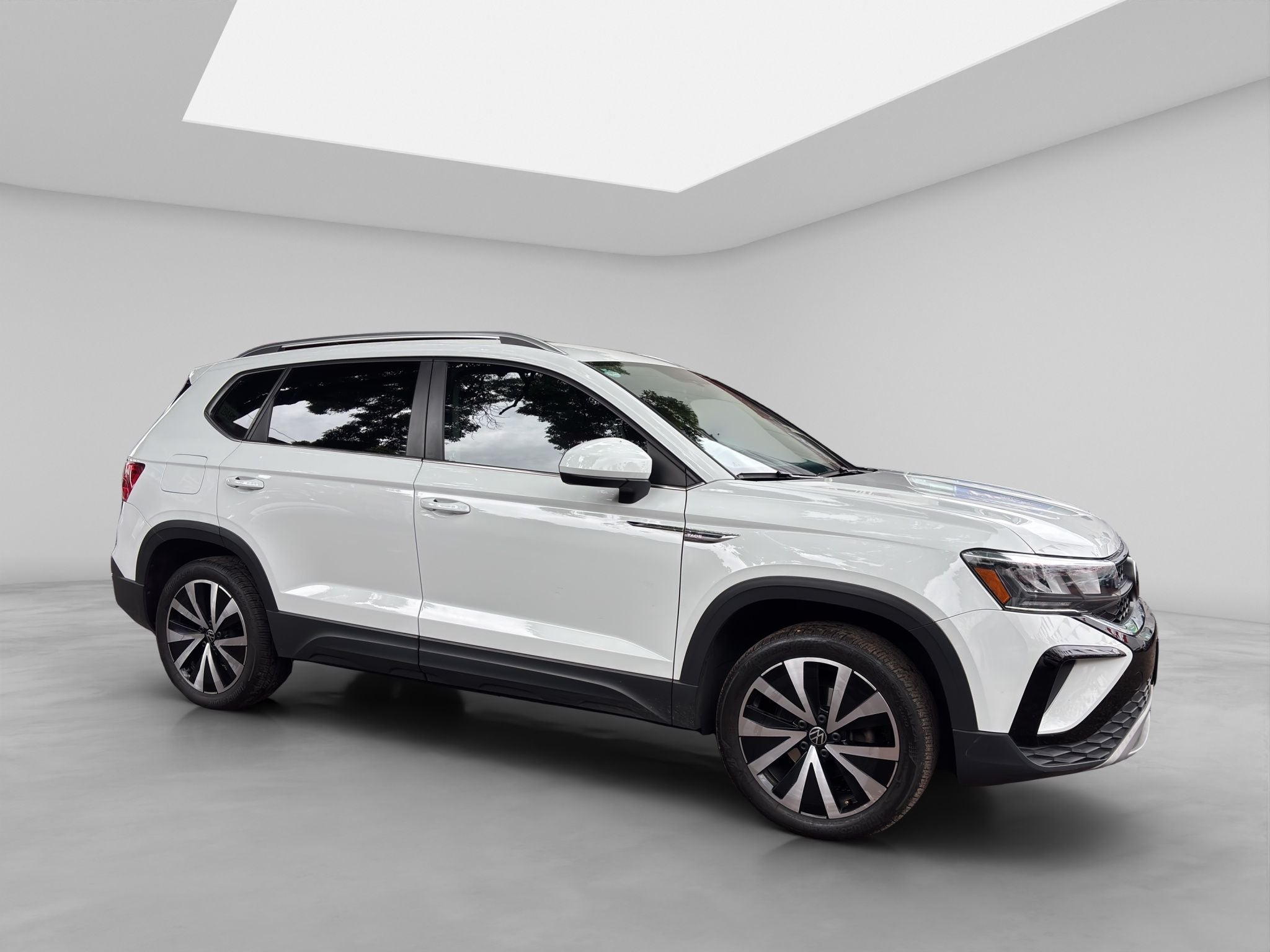 2023 Volkswagen TAOS 5 PTS COMFORTLINE 14L TA PIEL F LED RA-18