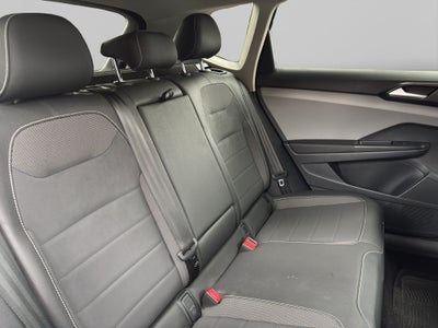 2023 Volkswagen TAOS 5 PTS COMFORTLINE 14L TA PIEL F LED RA-18