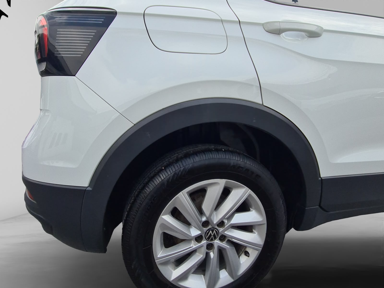 2023 Volkswagen T-CROSS 5P TRENDLINE L31.0T AUT