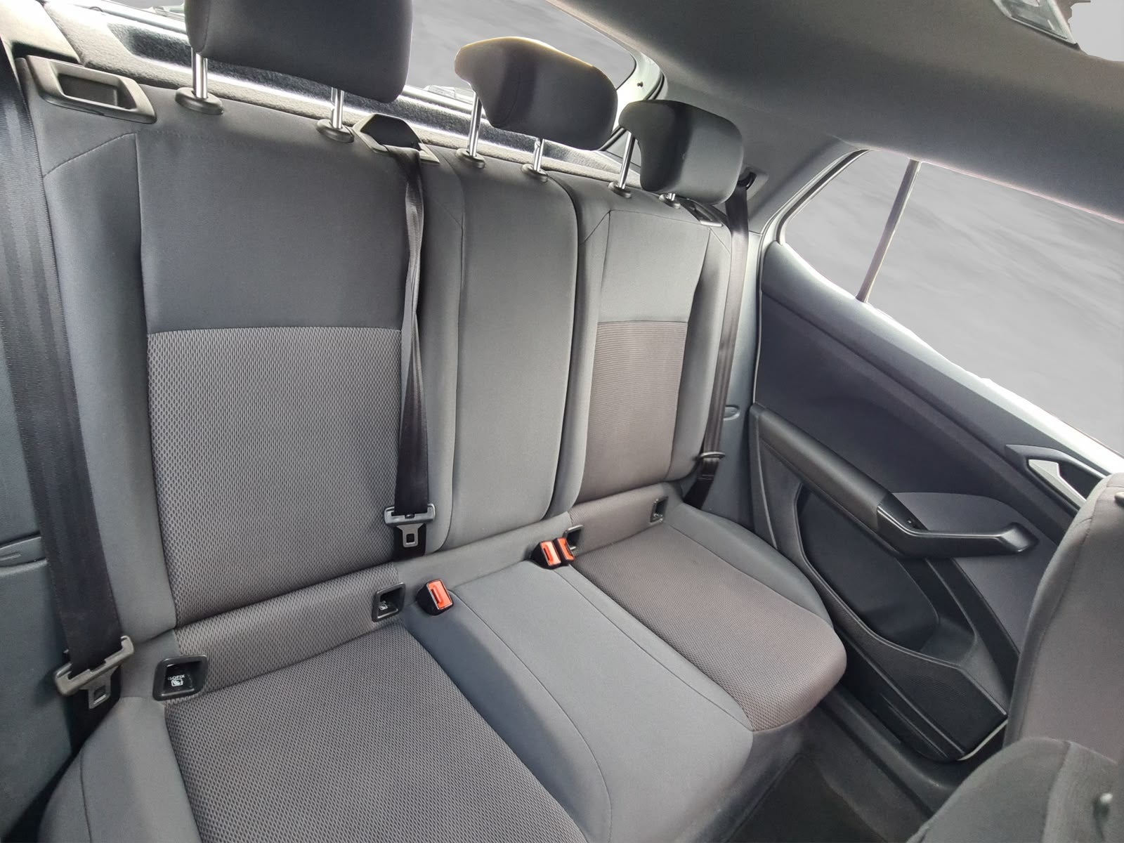 2023 Volkswagen T-CROSS 5P TRENDLINE L31.0T AUT