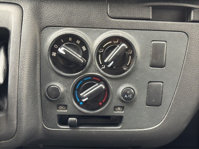 2023 Nissan URVAN 4 PTS AMPLIA TM5 AAC