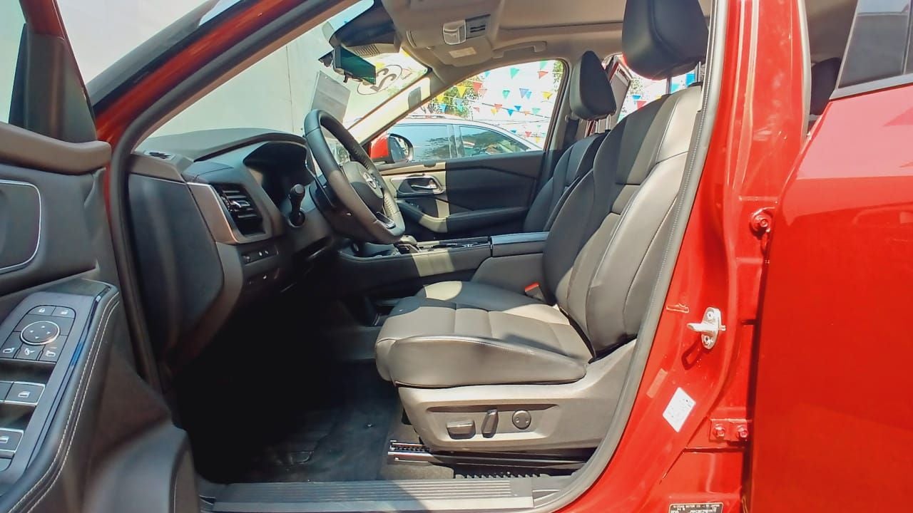 2023 Nissan X-TRAIL PLATINUM 2 FILAS