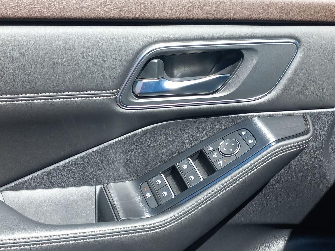 2023 Nissan X-TRAIL PLATINUM 2 FILAS