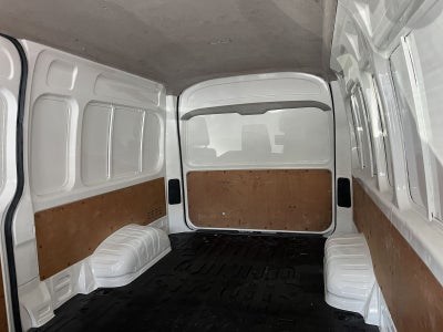 2023 Toyota HIACE 4 PTS DX SUPERLARGA TM5 CVENTANAS