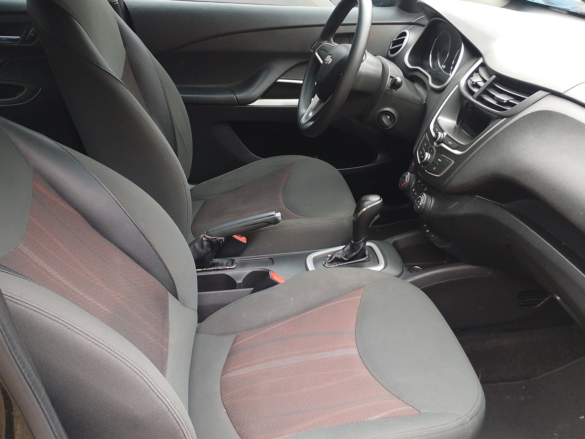 2018 Chevrolet AVEO 4 PTS LTZ TM5 AAC AUT QC F NIEBLA RA-15