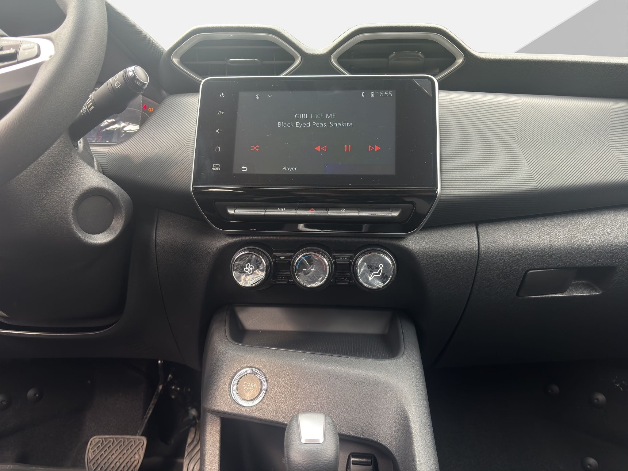 2025 Nissan MAGNITE ADVANCE CVT