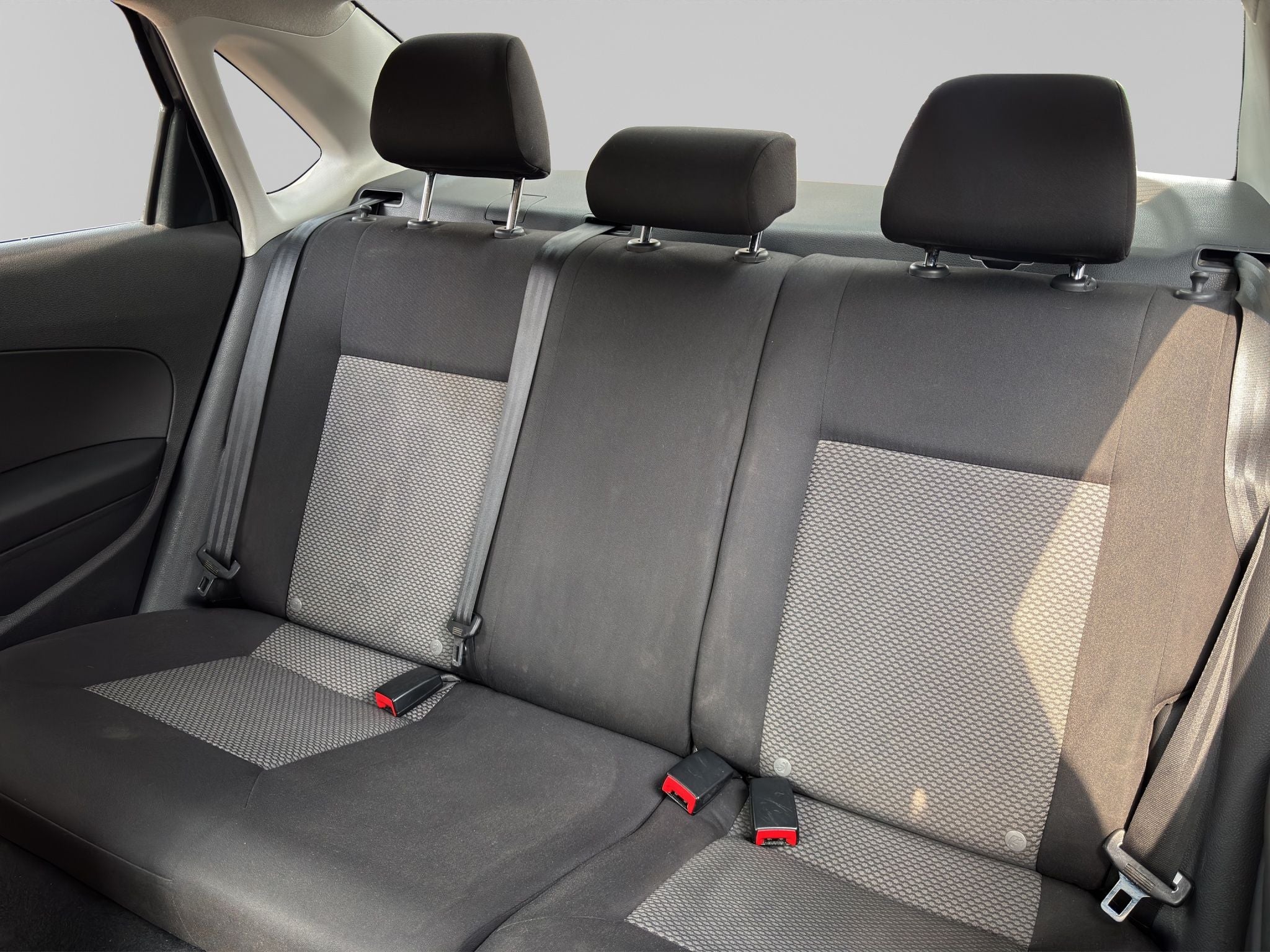 2018 Volkswagen VENTO 4 PTS STARLINE TA AAC MP3 R-15