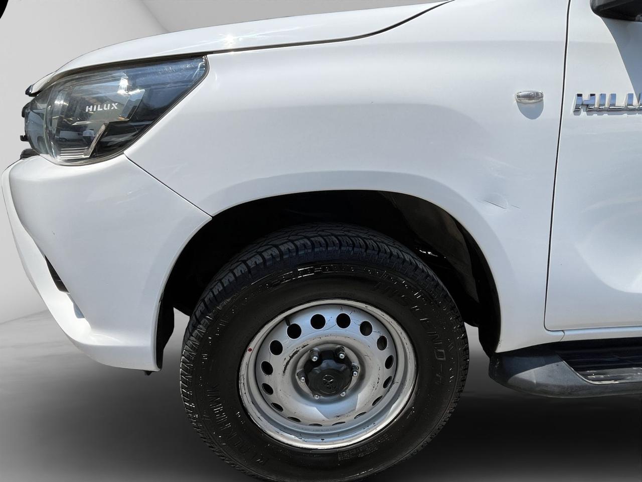 2019 Toyota HILUX 4 PTS DOBLE CAB BASE TM5 AAC VE DEL