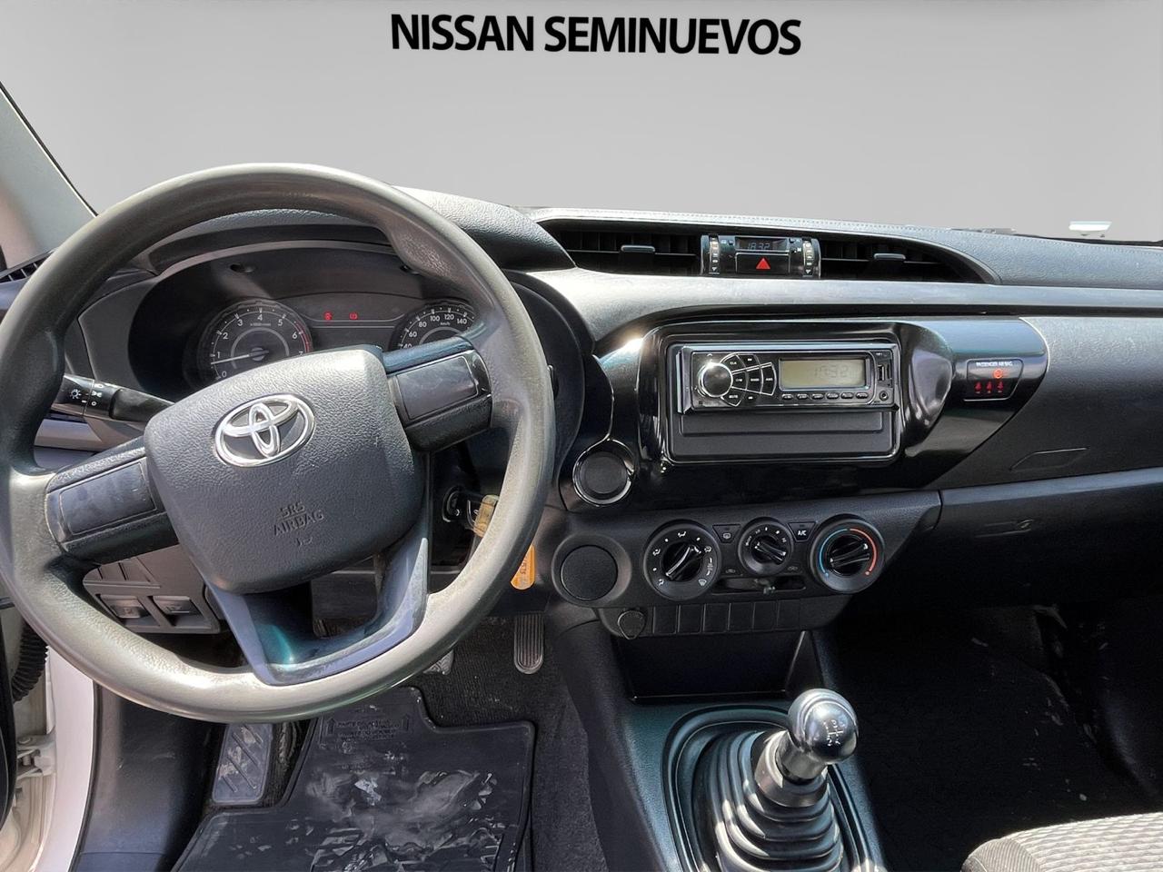 2019 Toyota HILUX 4 PTS DOBLE CAB BASE TM5 AAC VE DEL