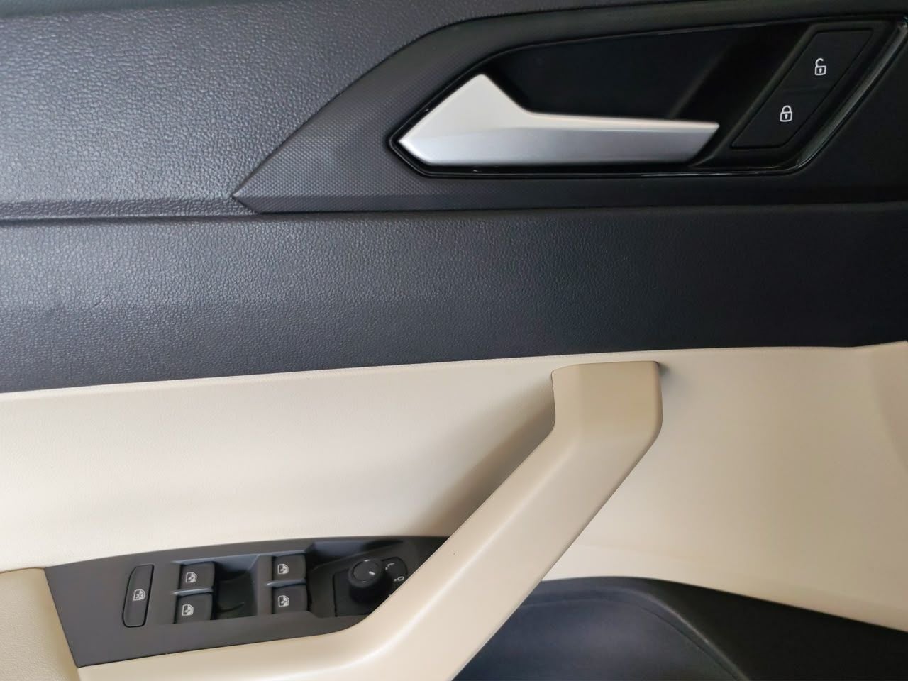2024 Volkswagen VIRTUS 4P TRENDLINE L41.6 AUT