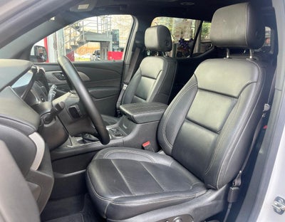 2023 Chevrolet TRAVERSE B 5 PTS LT TA 7 Y 8 PAS AAC AUT PIEL QC XENON RA-20