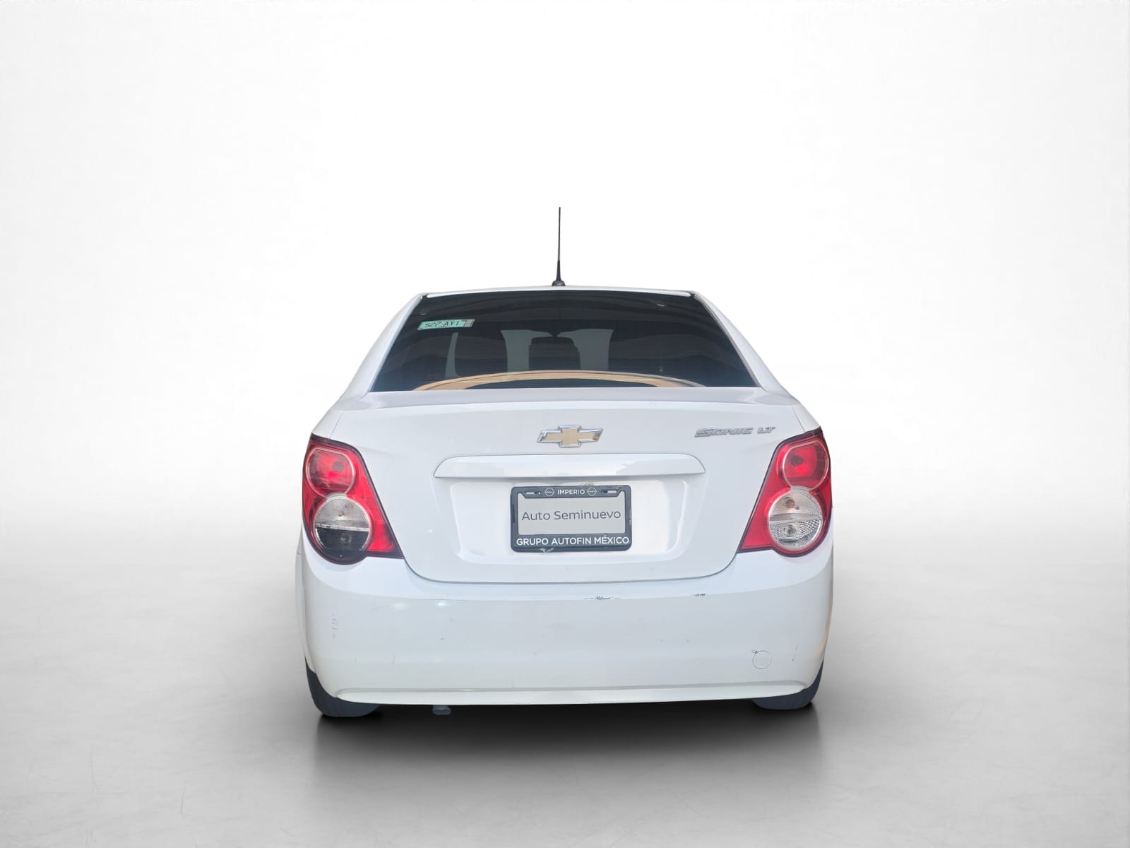 2016 Chevrolet SONIC 5 PTS HB RS 14T TM6 AAC PIEL VE F NIEBLA RA-17