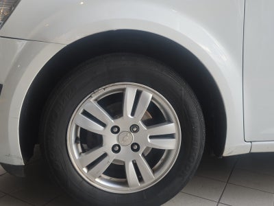 2016 Chevrolet SONIC 5 PTS HB RS 14T TM6 AAC PIEL VE F NIEBLA RA-17