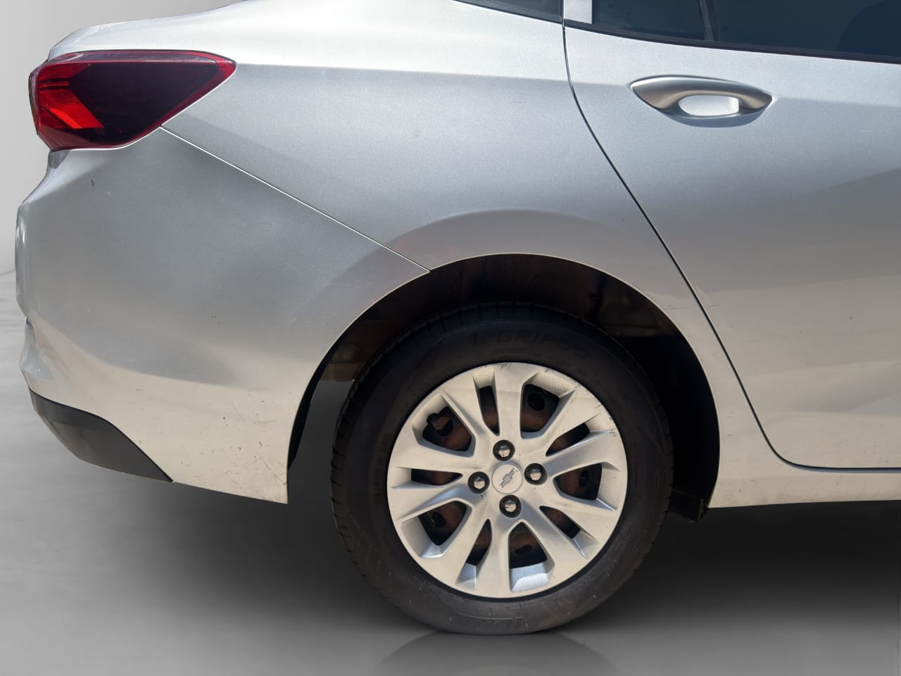 2022 Chevrolet ONIX A 4 PTS. LS 1.0T TM5 AA. BA R-15