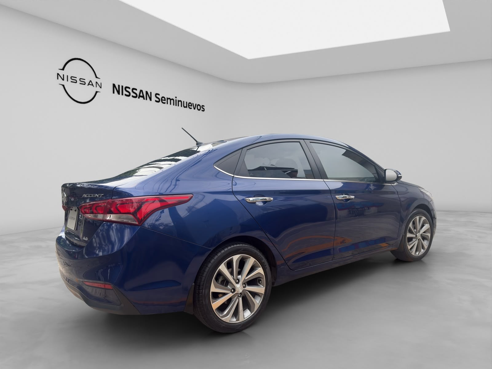 2018 Hyundai ACCENT 4 PTS GLS 16L TA AAC AUT VE PIEL RA-17