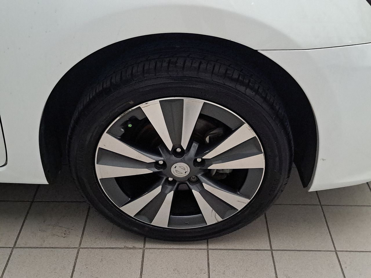 2018 Nissan SENTRA 4 PTS EXCLUSIVE CVT AAC AUT GPS PIEL QC F LED RA-17