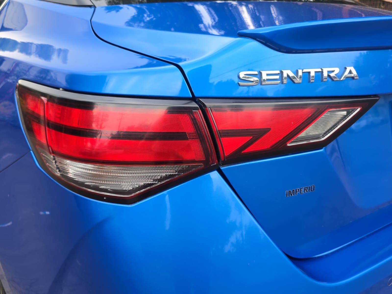 2021 Nissan SENTRA 4 PTS SR TA AAC ASTOS DEPORTIVOS BOSE QC F LED RA-18
