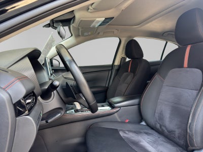 2025 Nissan SENTRA 4P SR L42.0 AUT