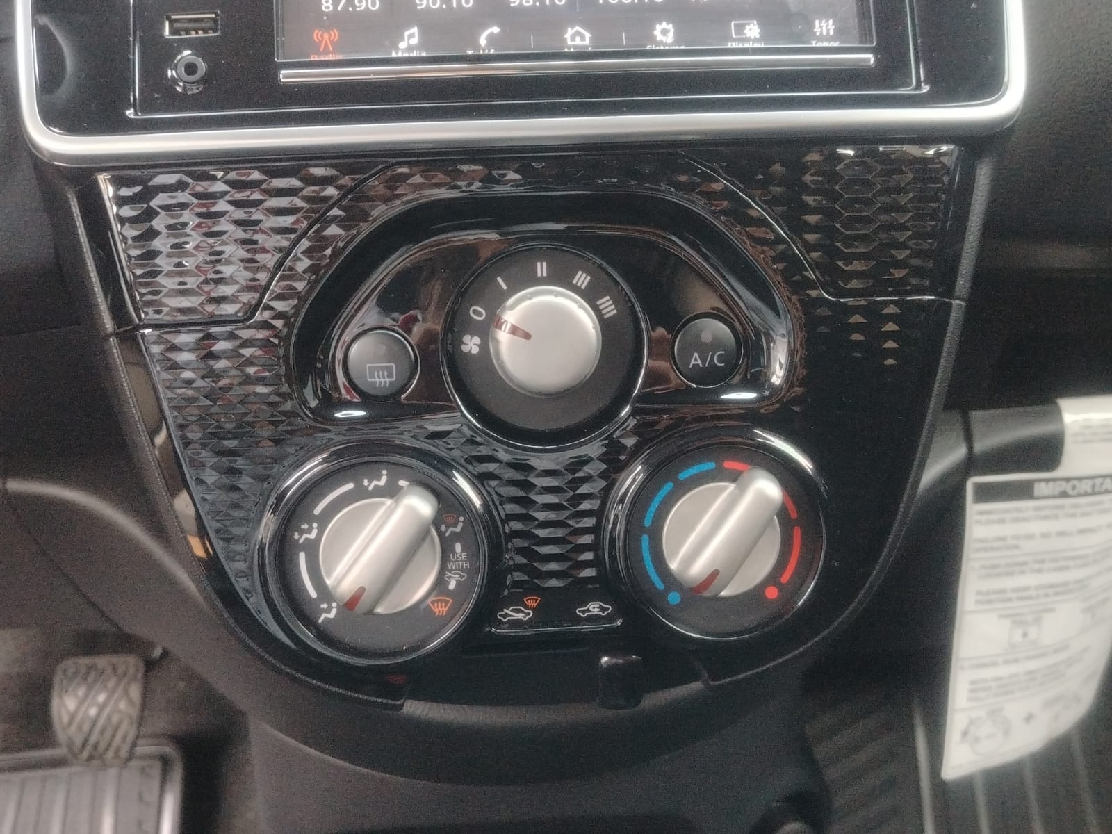 2023 Nissan MARCH 5 PTS HB ADVANCE TA AAC VE RA-15