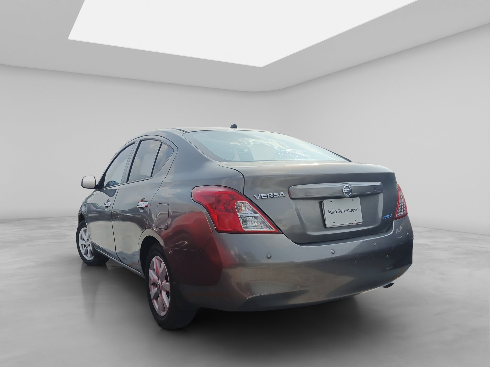2014 Nissan VERSA 4 PTS ADVANCE TA AAC VE F NIEBLA RA-15