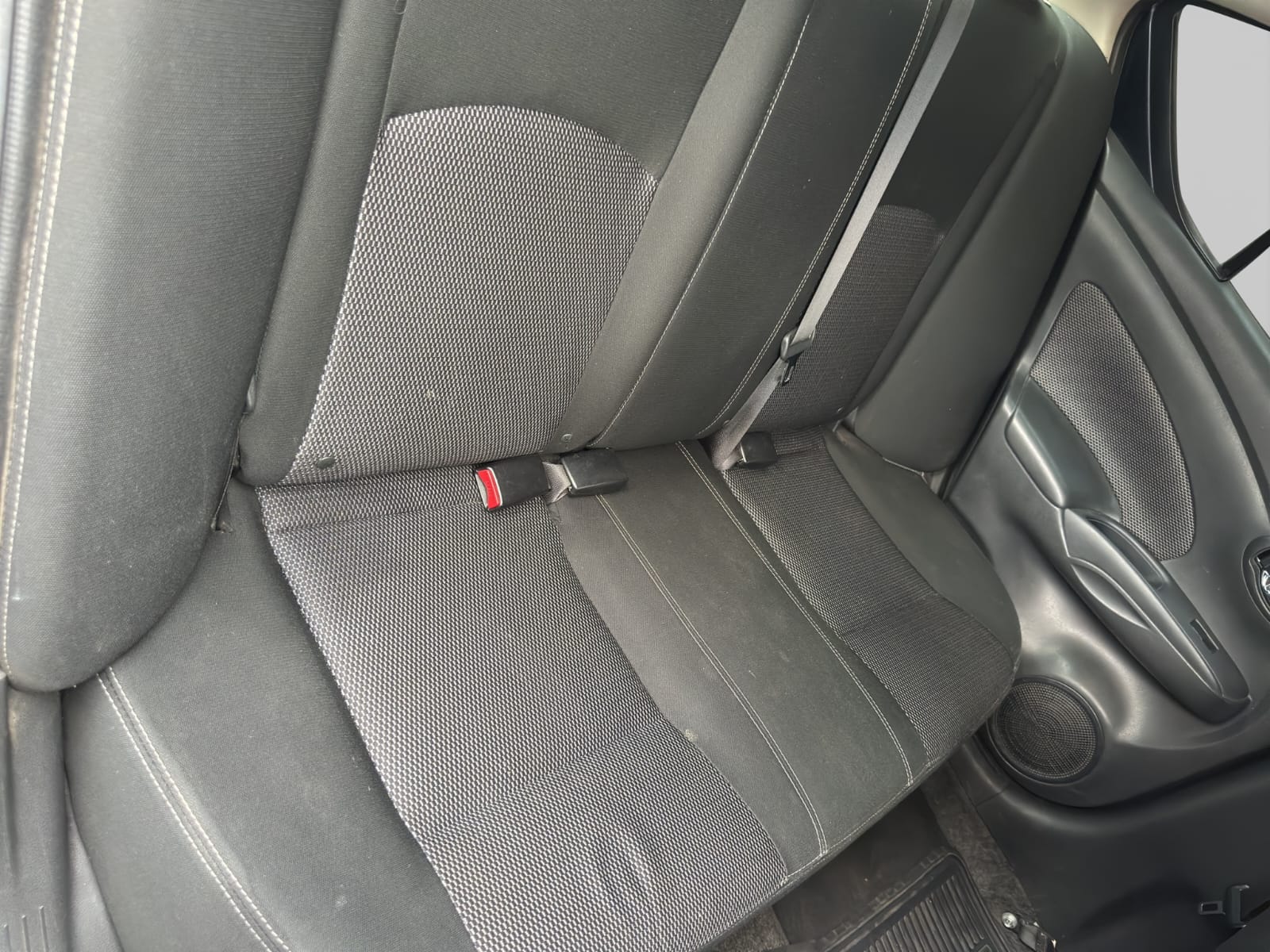 2017 Nissan VERSA 4 PTS ADVANCE TA AAC VE F NIEBLA RA-15