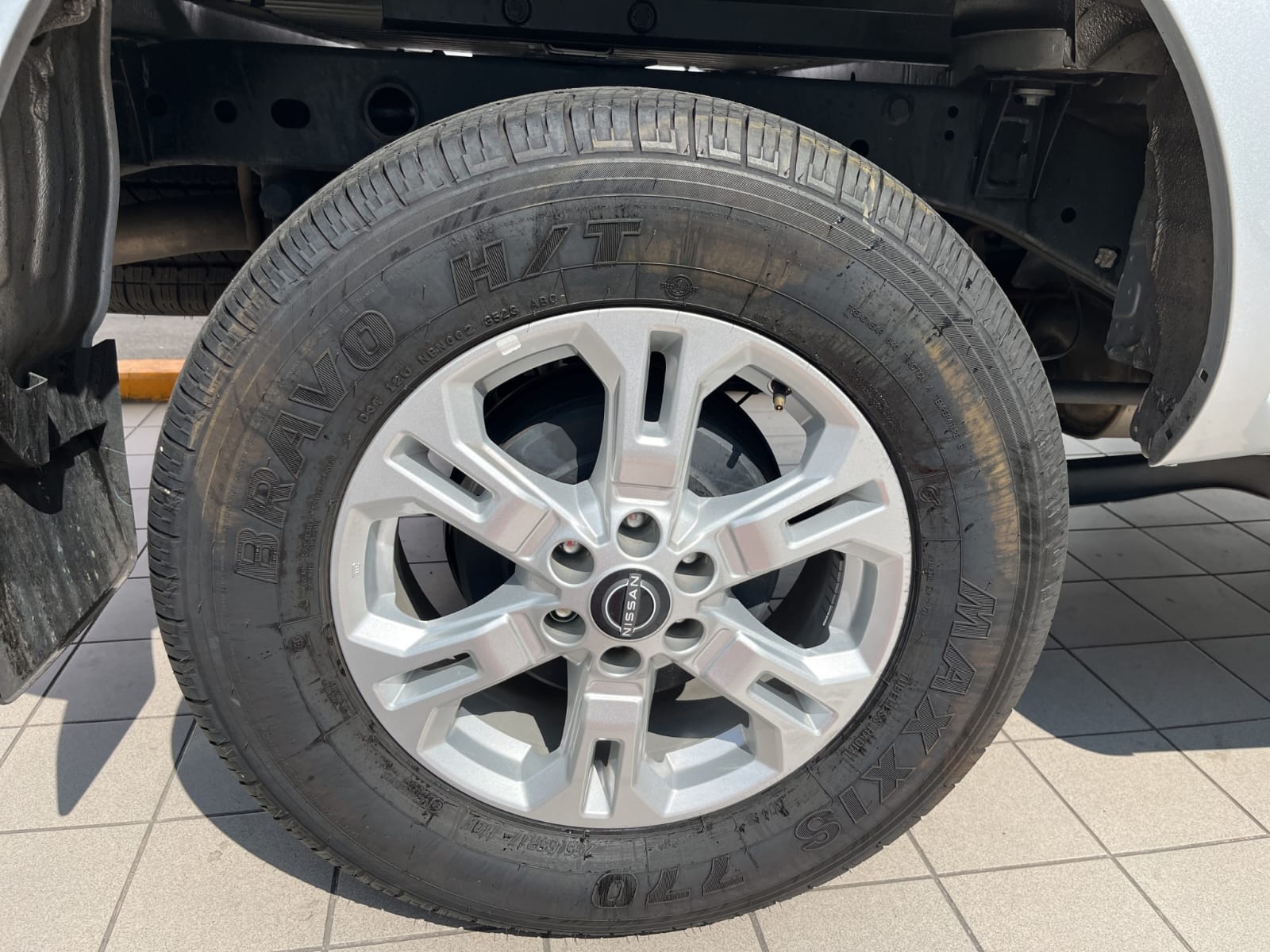 2023 Nissan FRONTIER 4P LE L42.5 AUT