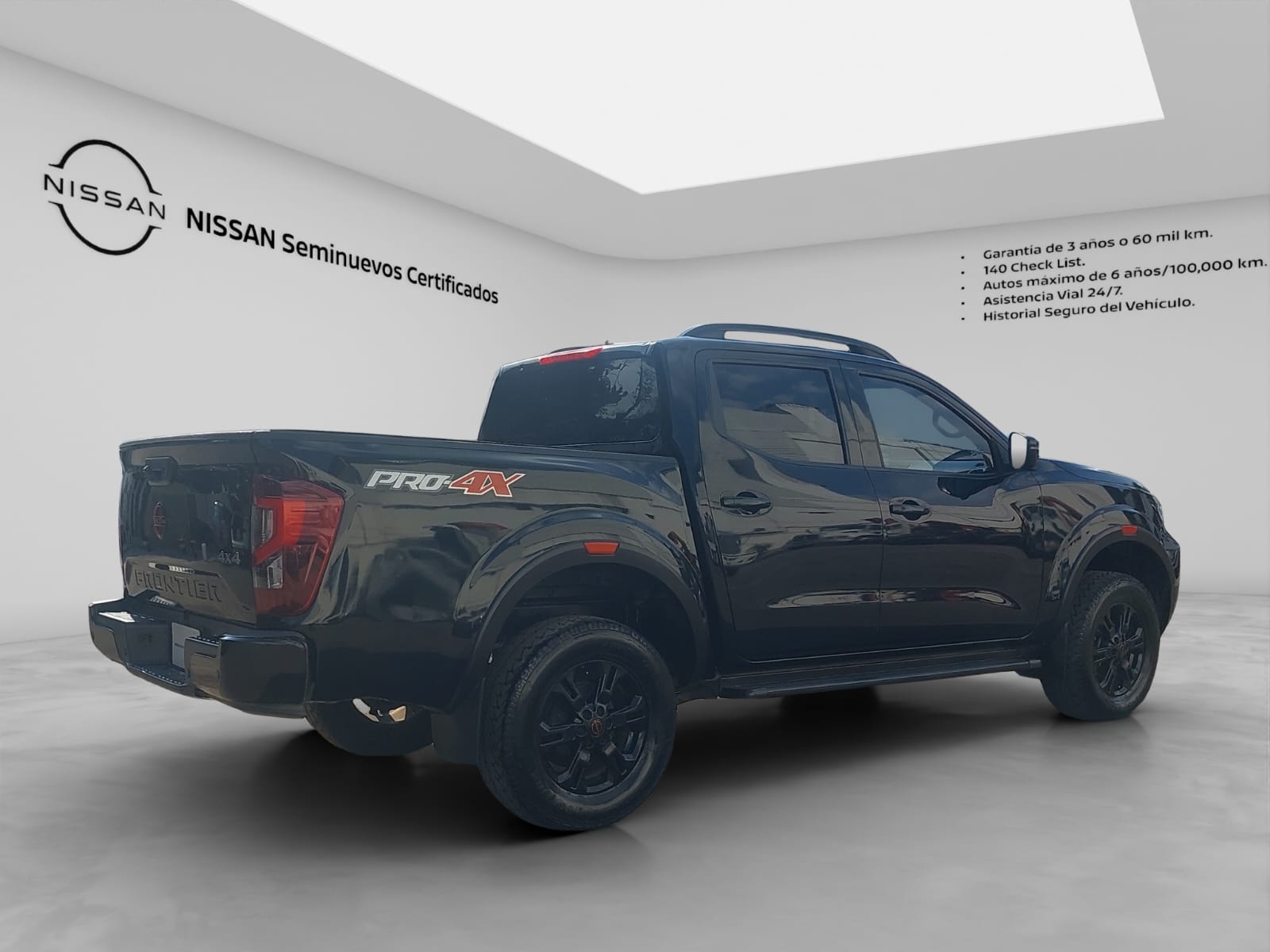 2023 Nissan FRONTIER 4P PRO-4X L42.5 AUT 4X4