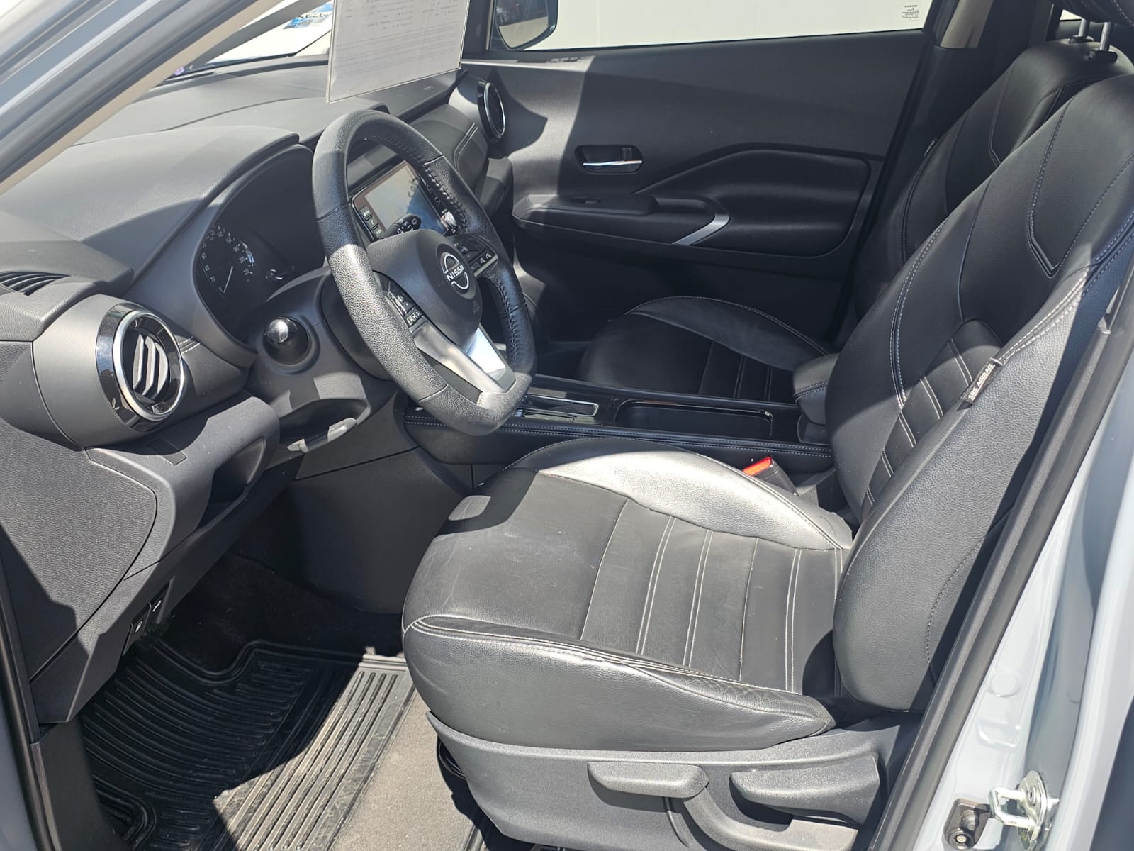 2022 Nissan KICKS 5 PTS PLATINUM 16L TA AAC AUT PIEL GPS RA-18