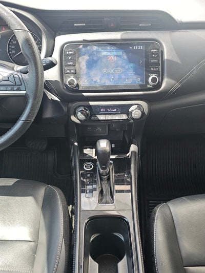 2022 Nissan KICKS 5 PTS PLATINUM 16L TA AAC AUT PIEL GPS RA-18