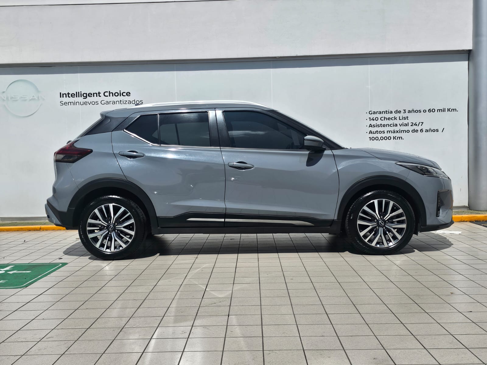 2022 Nissan KICKS 5 PTS PLATINUM 16L TA AAC AUT PIEL GPS RA-18
