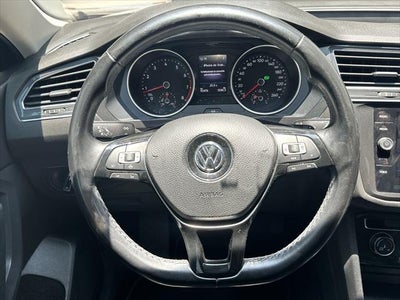 2019 Volkswagen TIGUAN 5 PTS COMFORTLINE 14T DSG PIEL CAMARA REVERSA F NIEBLA RA-17