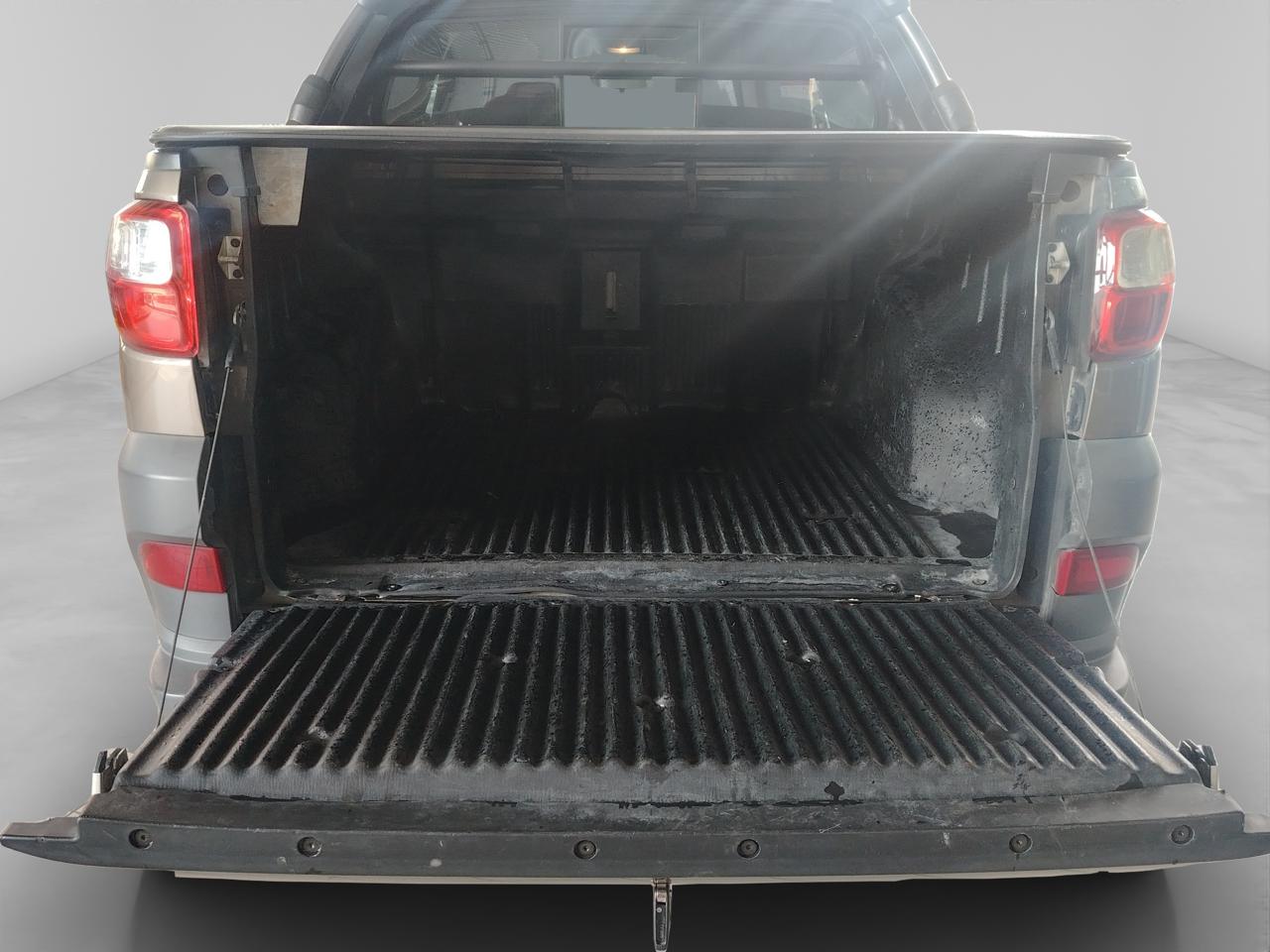 2016 Chrysler 200 4 PTS C 24L TA PIEL GPS RA-19