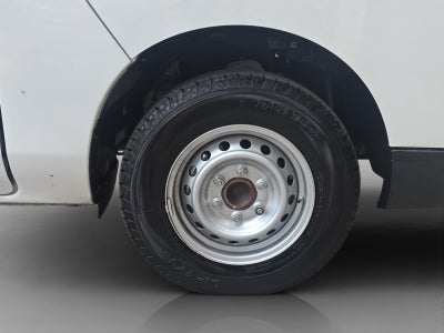 2024 Nissan URVAN 4P AMPLIA L42.5 MAN