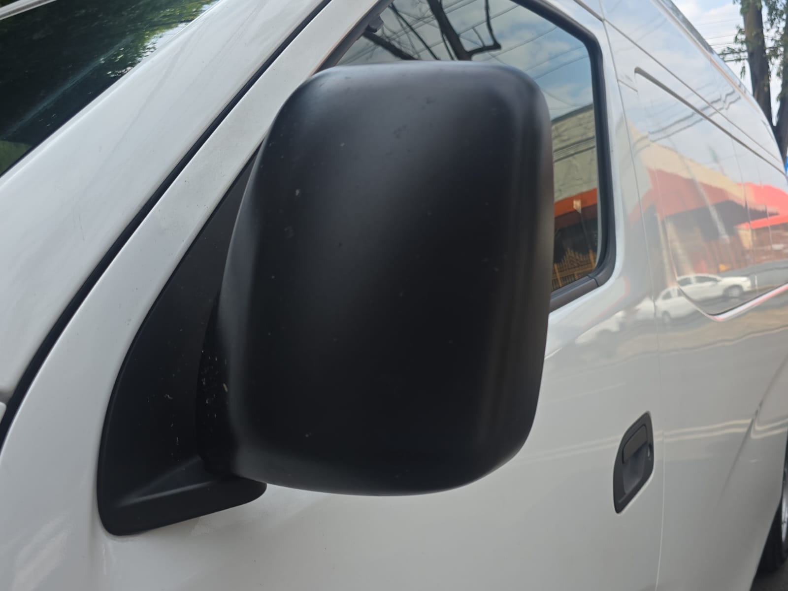 2024 Nissan URVAN 4P AMPLIA L42.5 MAN