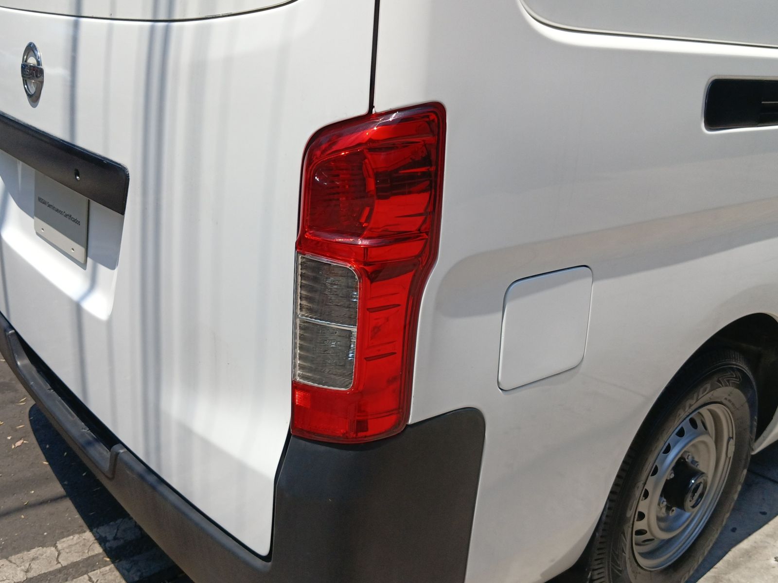 2022 Nissan URVAN 4 PTS AMPLIA VENTANAS TM5