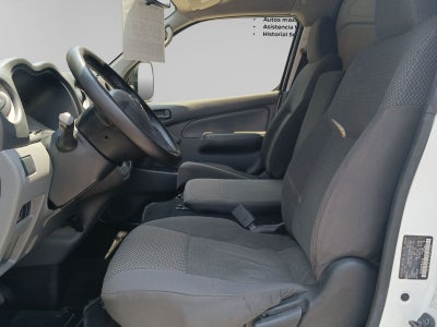 2022 Nissan URVAN 4 PTS AMPLIA VENTANAS TM5