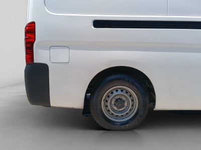 2022 Nissan URVAN 4 PTS AMPLIA VENTANAS TM5
