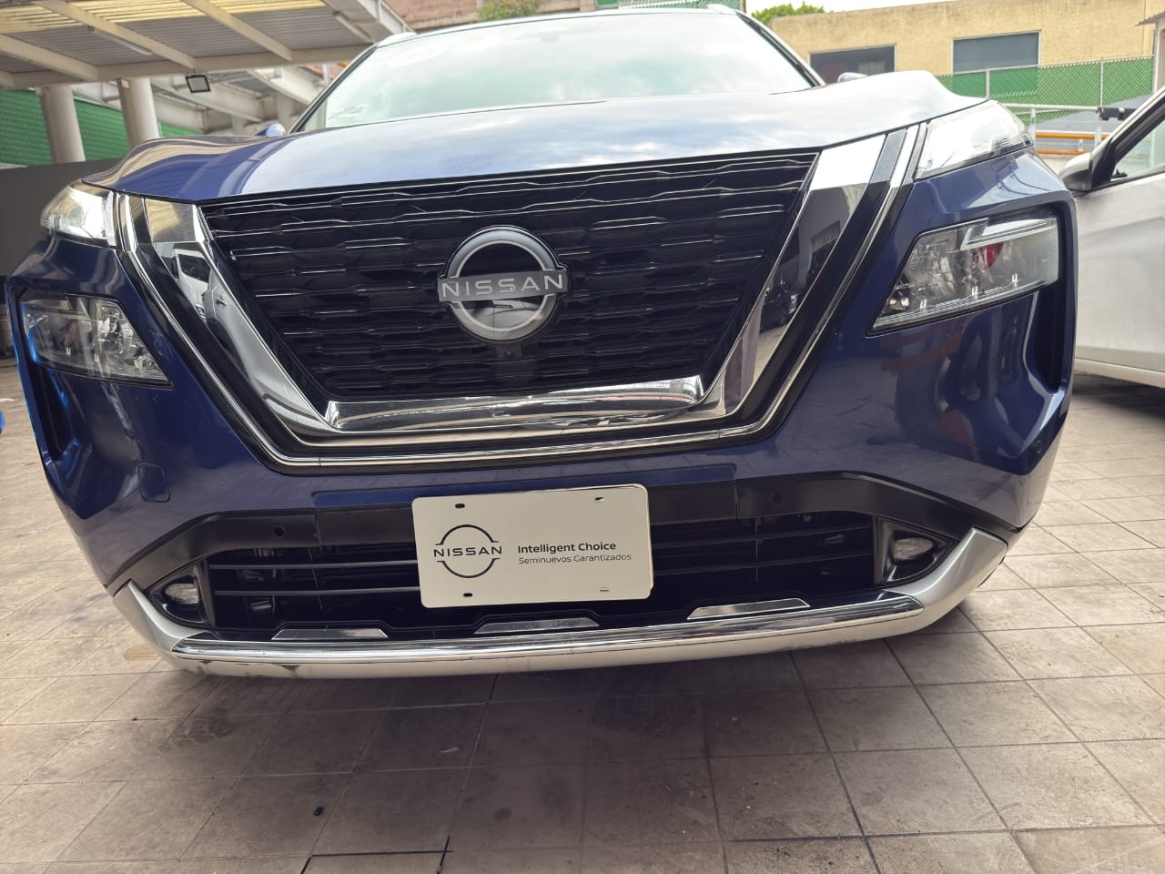 2023 Nissan X-TRAIL PLATINUM 2 FILAS