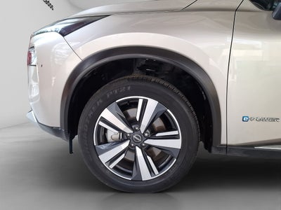 2025 Nissan X-TRAIL 5P PLATINUM E.POWER HEV L31.5 AUT