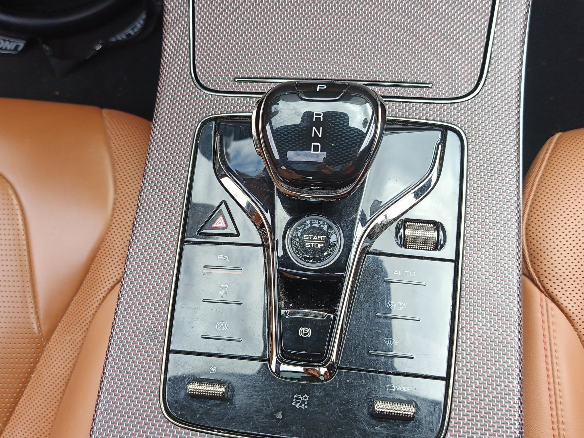 2024 BYD HAN 4P EV 85.4 KWH AUT