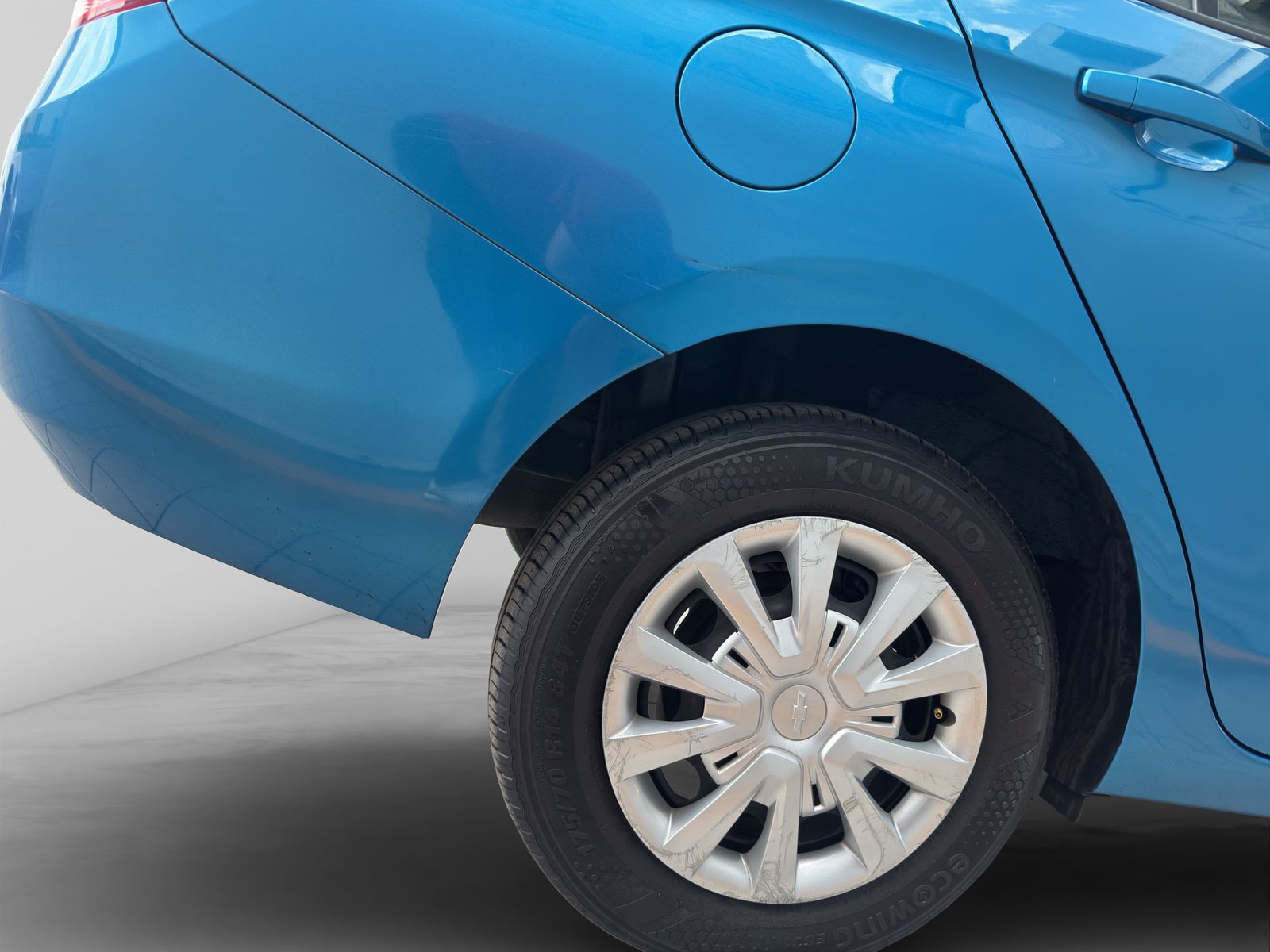 2019 Chevrolet AVEO 4 PTS LS TM5 AAC R-14