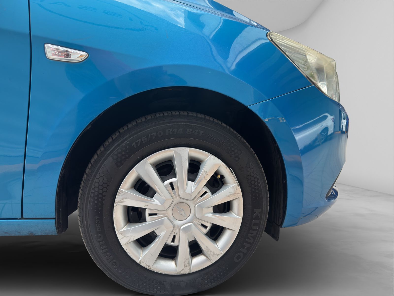 2019 Chevrolet AVEO 4 PTS LS TM5 AAC R-14