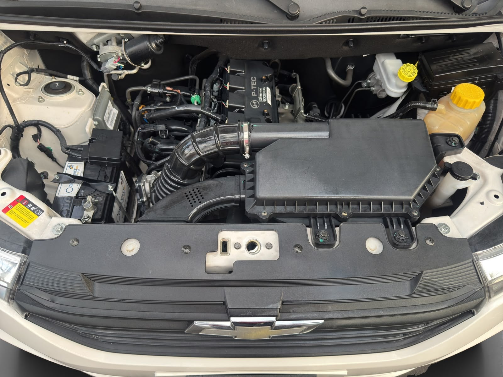 2023 Chevrolet TORNADO B 4 PTS LS 15L TM5 AAC RA-14