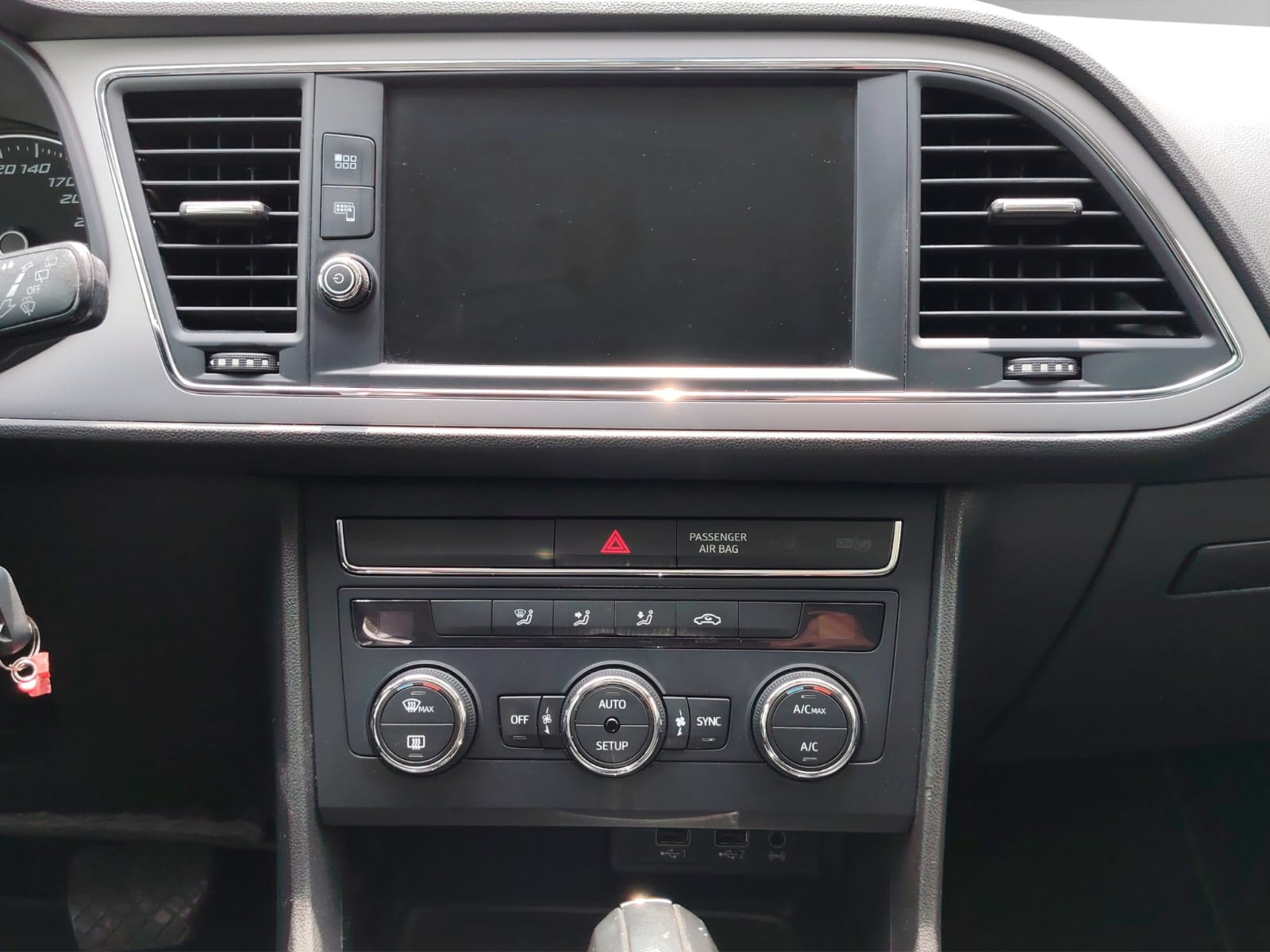 2019 SEAT LEON 5 PTS STYLE 14T 150 HP TA CLIMATRONIC QC RA-17